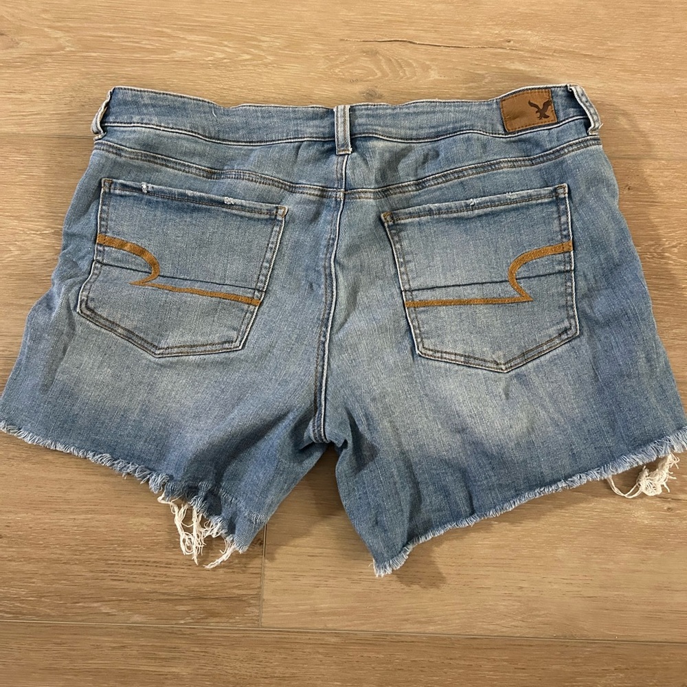 American eagle jean shorts light wash
